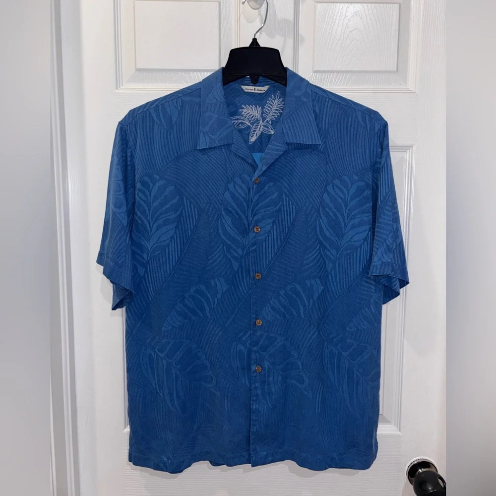 BEAUTIFUL Tommy BAHAMA Silk Shirt Sleeve Shirt SZ L - Picture 2 of 7